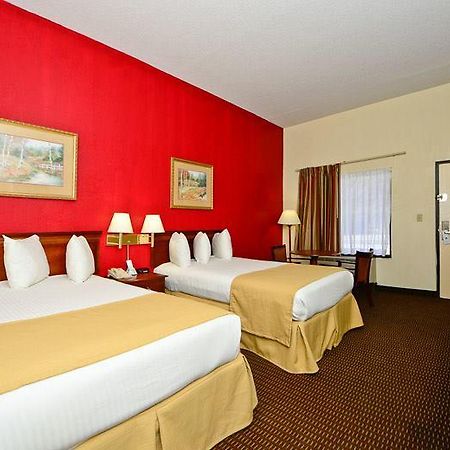 Manchester Heritage Inn & Suites Extérieur photo