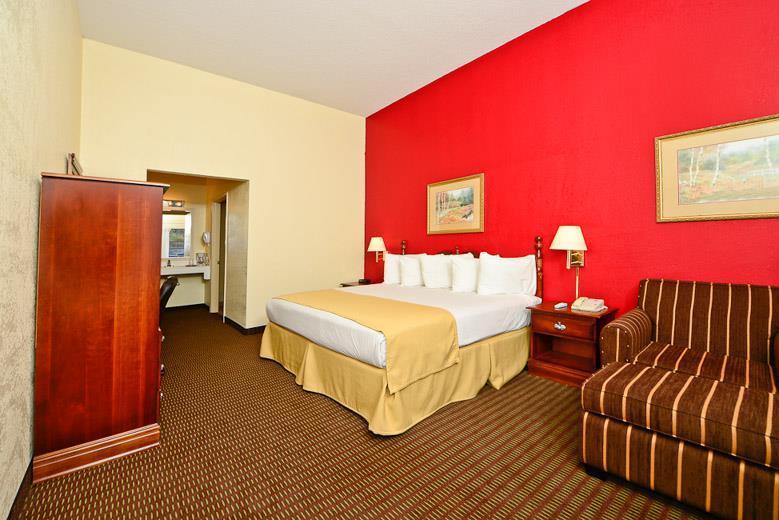 Manchester Heritage Inn & Suites Extérieur photo