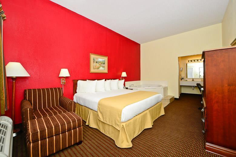 Manchester Heritage Inn & Suites Extérieur photo